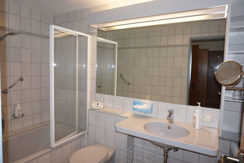 Hotel-Restaurant Vier Linden Stade Kültér fotó