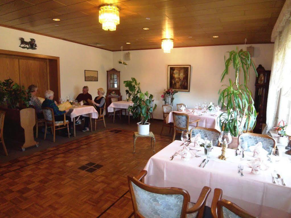 Hotel-Restaurant Vier Linden Stade Kültér fotó