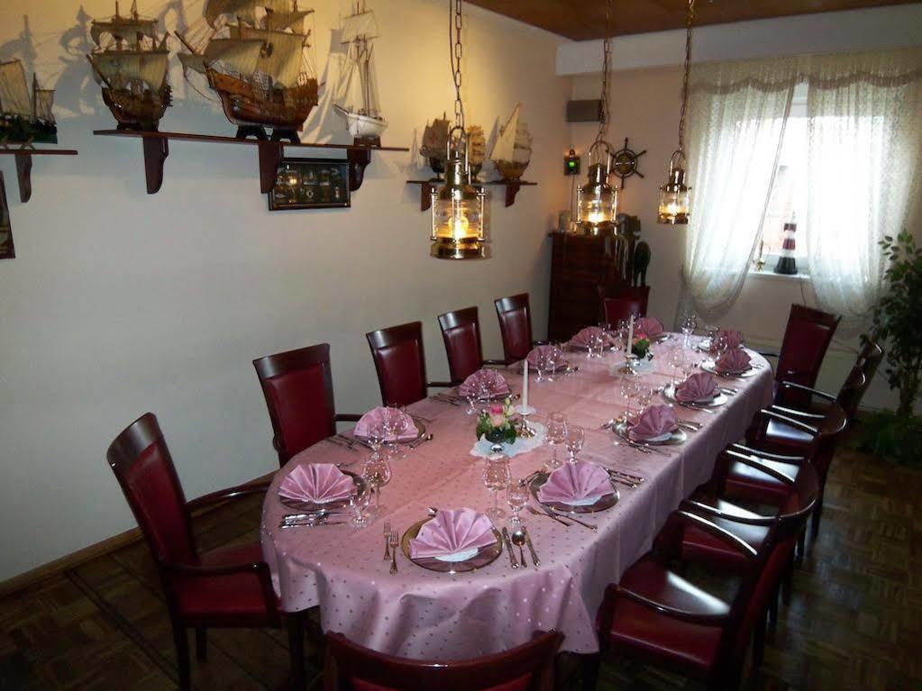 Hotel-Restaurant Vier Linden Stade Kültér fotó